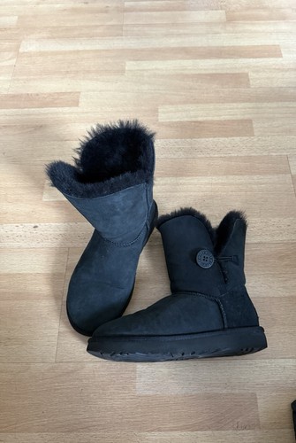 Ugg bailey button black suede - bailey,