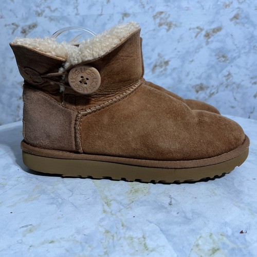 Ugg mini bailey button - bailey,