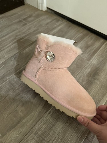 New ugg mini bailey - new,