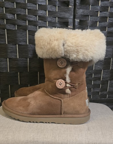Ugg kids bailey button - ugg, ii