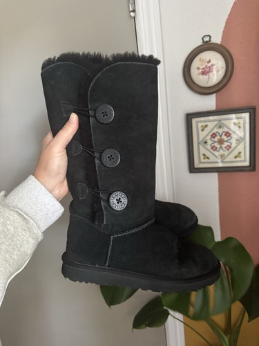 Black ugg bailey button - ugg,