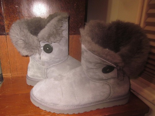 Ugg australia women size 9 - australia,