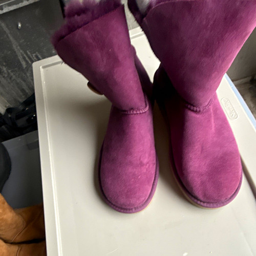 Ugg bailey button purple - ugg,