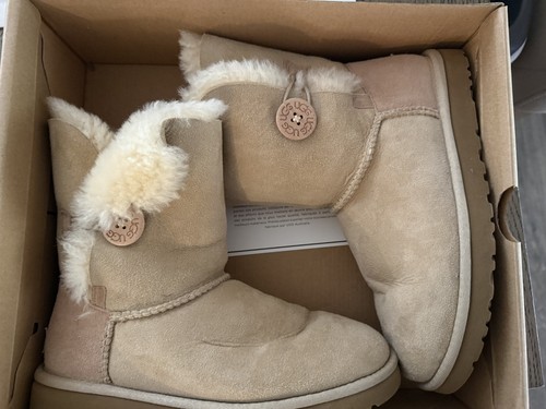 Ugg bailey button suede - button,